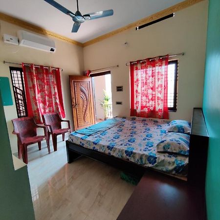 Balaji Homestay Хампи Экстерьер фото